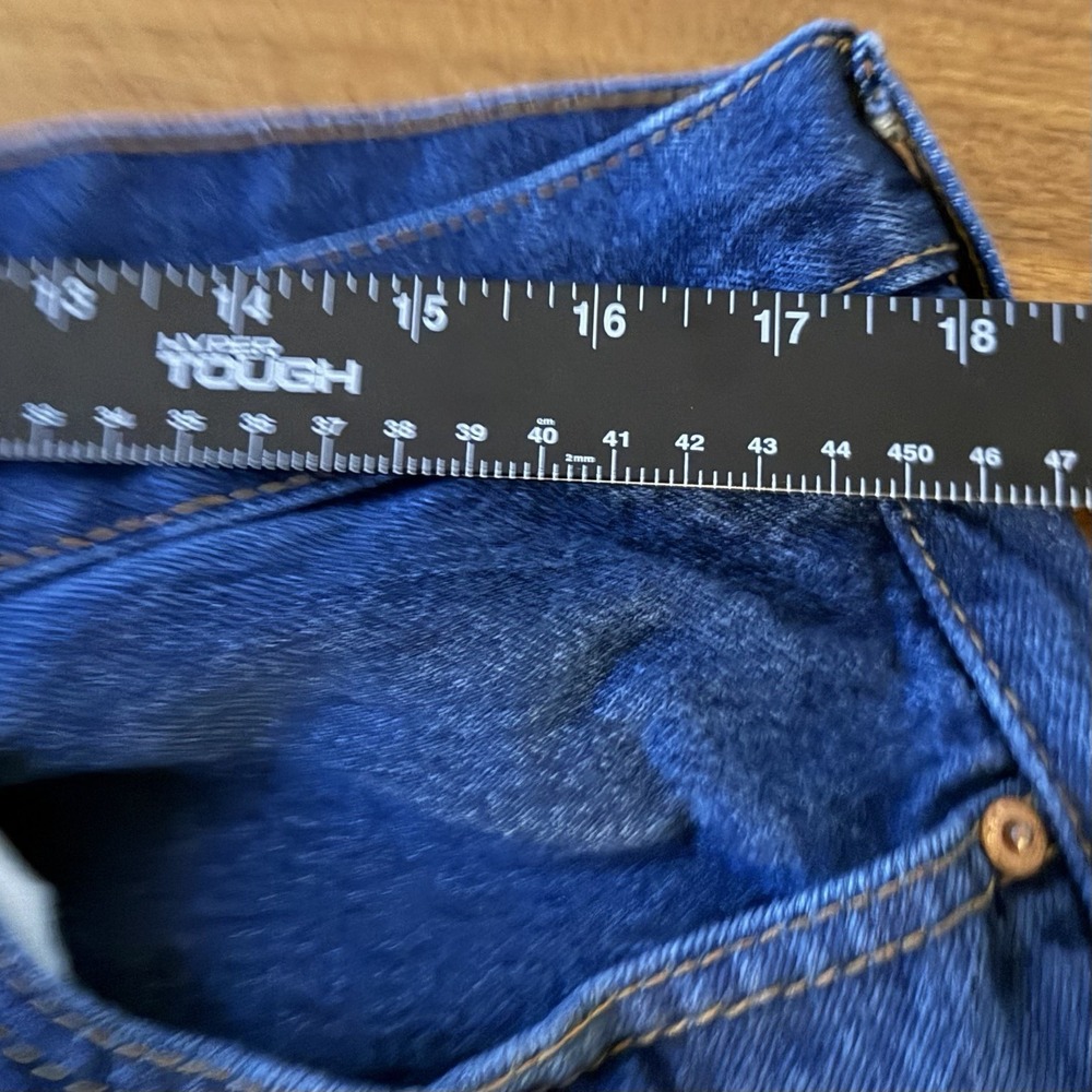 Levis 550 Jeans Mens 36x32 Actual 30 Inseam Medium Dark Wash Denim Straight Leg - Picture 4 of 7